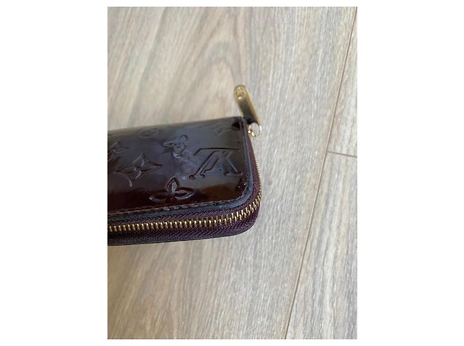 Louis Vuitton Portafoglio Zippy Monogram Vernis Bordò - vista 8