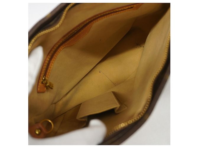 Bolsa de Ombro Louis Vuitton Monogram Looping GM Marrom - vista 4