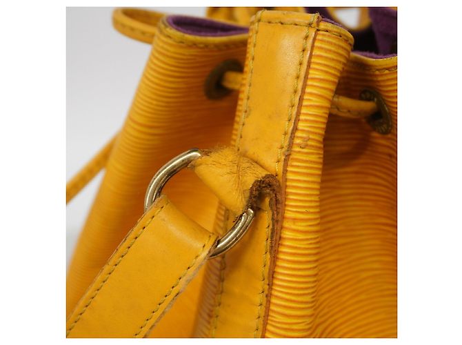 Borsa a tracolla Louis Vuitton Epi Noe Giallo - vista 8