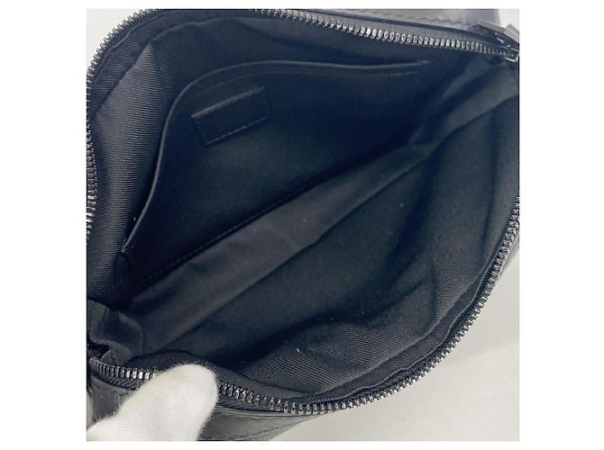 Borsa a tracolla Louis Vuitton LV Aerogram Fast Line M22482 Nero - vista 4
