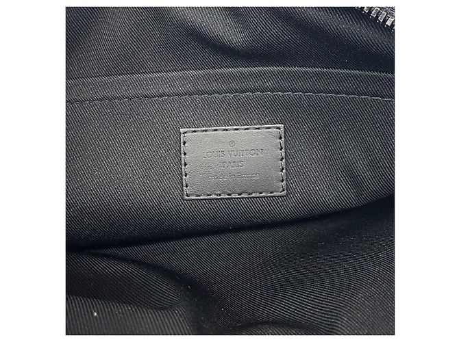 Borsa a tracolla Louis Vuitton LV Aerogram Fast Line M22482 Nero - vista 5
