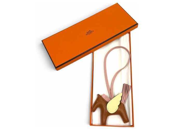 Hermès Hermes Rodeo Charm Pegasus PM in Gold Golden - Ansicht 2
