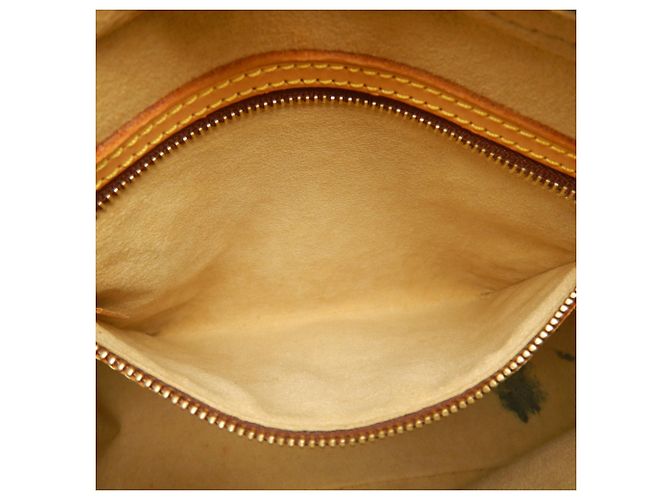 Bolsa de Ombro Louis Vuitton Monogram Looping MM Marrom - vista 18