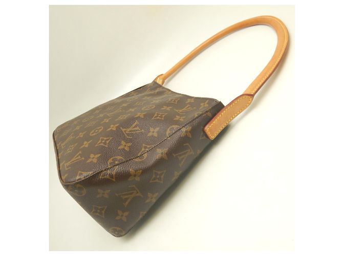 Bolsa de Ombro Louis Vuitton Monogram Looping MM Marrom - vista 4