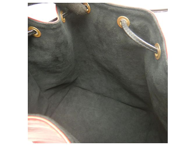 Noe Louis Vuitton Epi Petit Noé Schultertasche Schwarz Rot - Ansicht 17