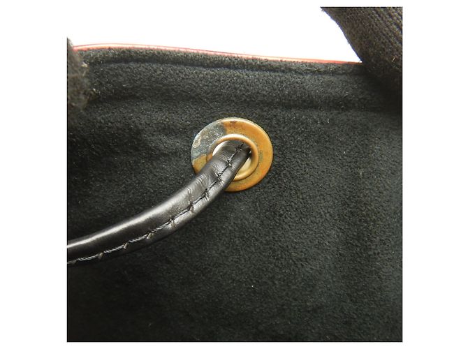 Noe Louis Vuitton Epi Petit Noé Schultertasche Schwarz Rot - Ansicht 19