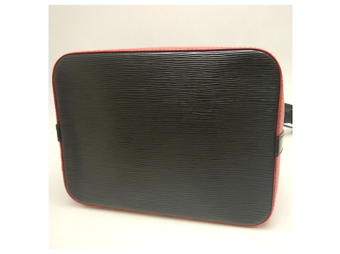 Noe Louis Vuitton Epi Petit Noé Schultertasche Schwarz Rot - Ansicht 5