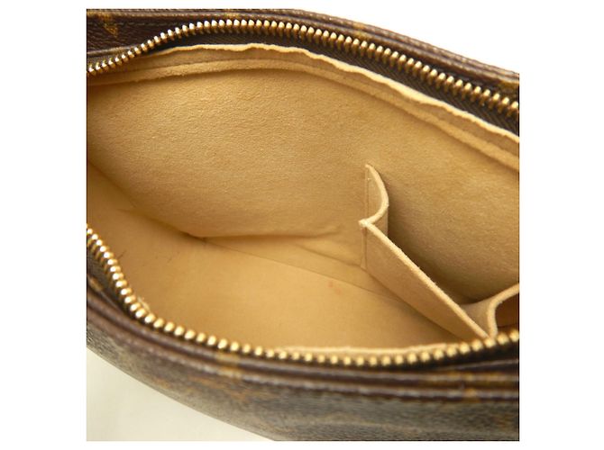 Bolsa de Ombro Louis Vuitton Monogram Looping MM M51146 Marrom - vista 21