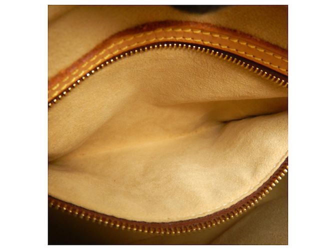 Bolsa de Ombro Louis Vuitton Monogram Looping MM M51146 Marrom - vista 24