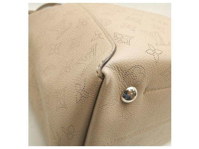 Borsa Tote Louis Vuitton Mahina Hina MM - vista 15