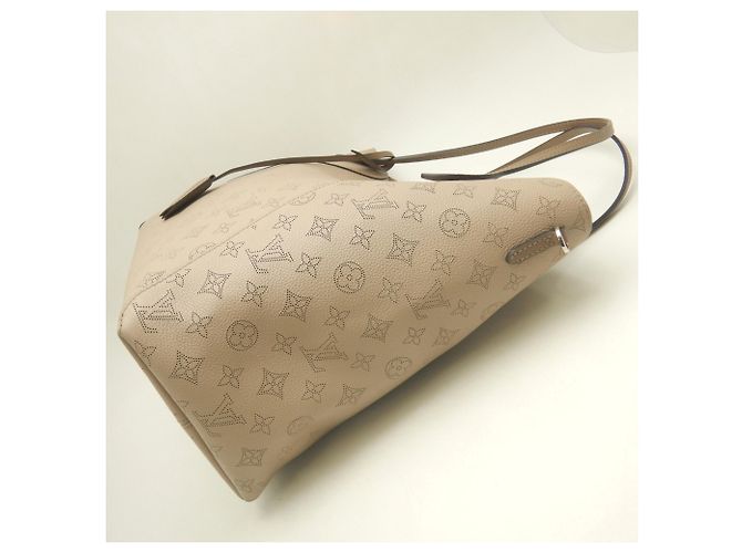 Borsa Tote Louis Vuitton Mahina Hina MM - vista 4