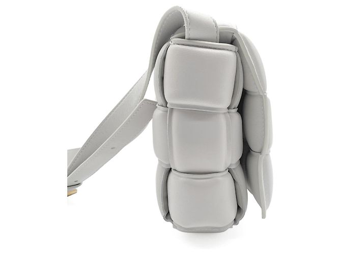 Borsa a tracolla Padded Cassette Bottega Veneta Bianco D'oro - vista 4