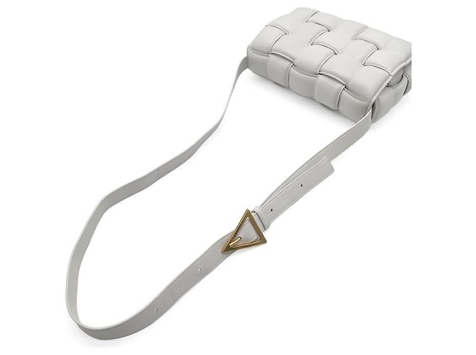 Borsa a tracolla Padded Cassette Bottega Veneta Bianco D'oro - vista 6