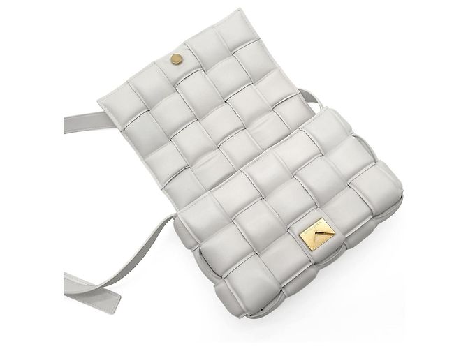 Borsa a tracolla Padded Cassette Bottega Veneta Bianco D'oro - vista 7
