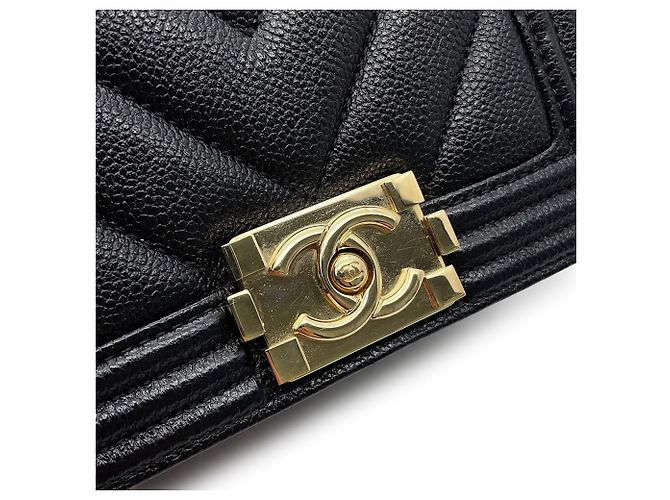 Borsa Chanel Boy Chevron in pelle caviar Nero - vista 7
