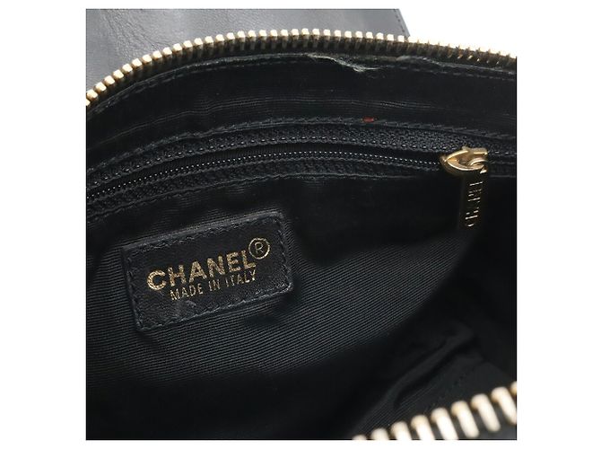 Sac à main Chanel Chocolate Bar Coco Mark Noir - vue 9