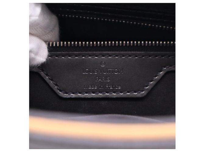 Sac à main Louis Vuitton Monogram Matte Malden Marron - vue 18