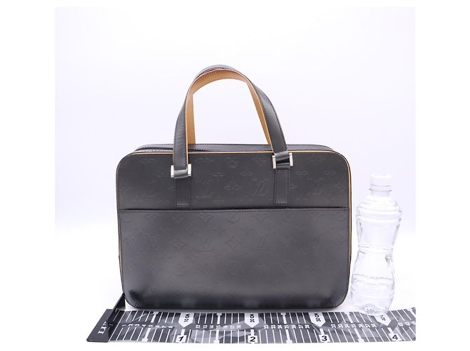 Sac à main Louis Vuitton Monogram Matte Malden Marron - vue 3