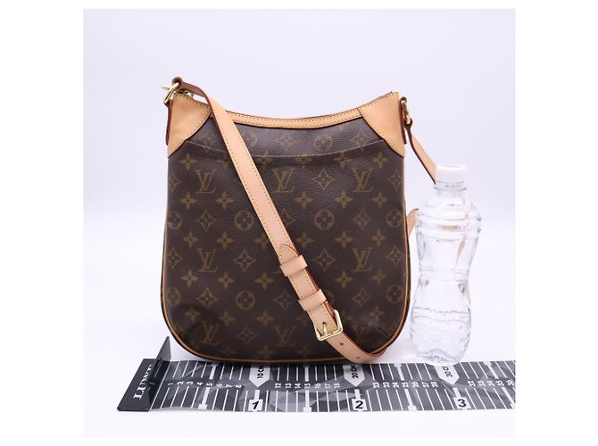 Borsa a tracolla Louis Vuitton Monogram Odeon PM Marrone Beige - vista 3