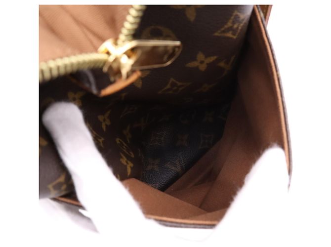 Bolso Louis Vuitton Monogram Totally MM Castaño Beige - vista 18