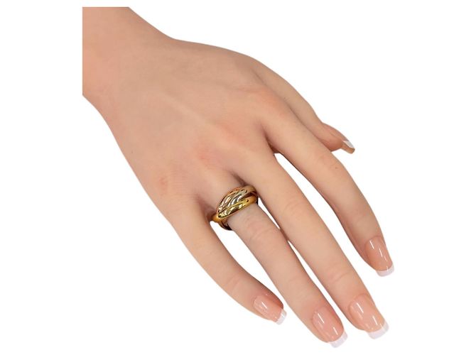 Anello Cartier Trinity in oro 18K D'oro - vista 2