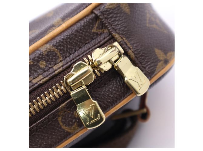 Borsa a tracolla Louis Vuitton Monogram Pochette Gange Marrone Beige - vista 13