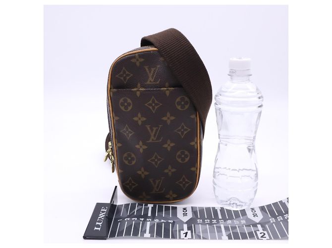 Borsa a tracolla Louis Vuitton Monogram Pochette Gange Marrone Beige - vista 3