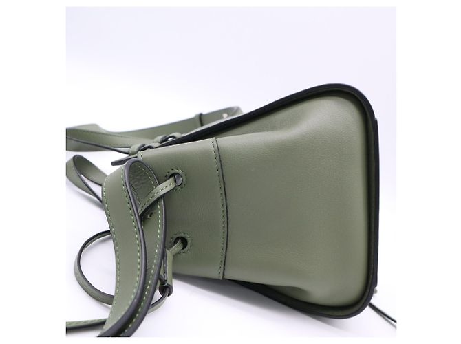 Bolsa Loewe Hammock Mini Drawstring Verde - vista 5