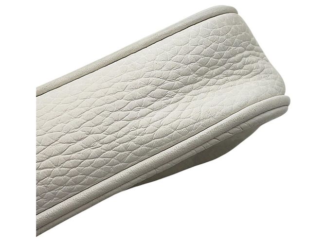 Louis Vuitton Monogram Empreinte Pochette Volga Blanc - vue 13