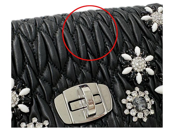 Borsa a tracolla Miu Miu in pelle nera Nero - vista 10