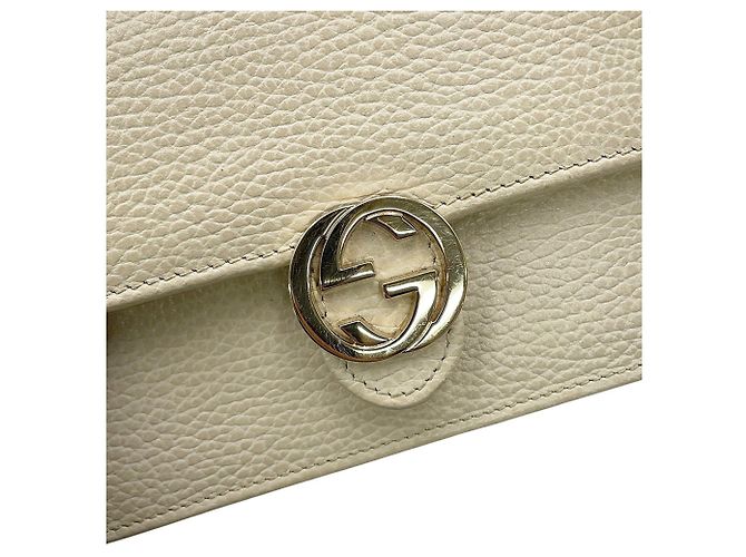 Cartera con cadena Gucci de piel con G entrelazadas Crudo - vista 12