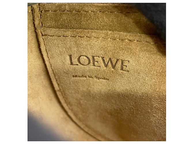 Gate Borsa a tracolla Loewe in pelle nera Nero - vista 13