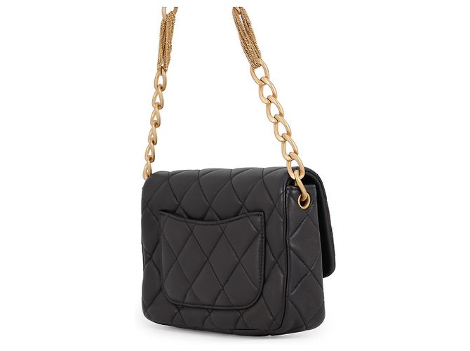 Borsa a tracolla con catena Chanel Matelassé in pelle d'agnello Nero - vista 2