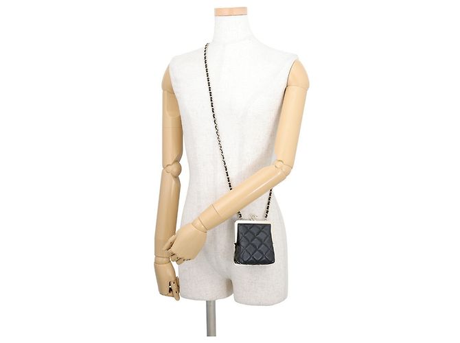 Bolsa de Ombro Chanel Matelassé com Corrente Preto - vista 4