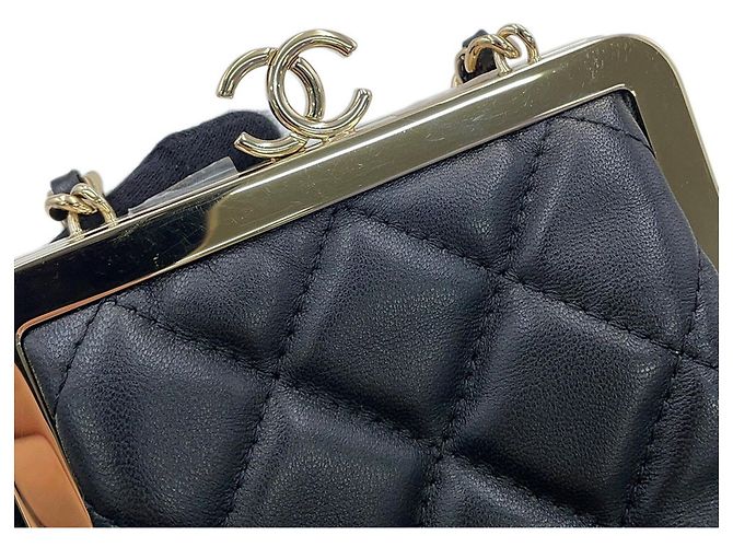 Bolsa de Ombro Chanel Matelassé com Corrente Preto - vista 9