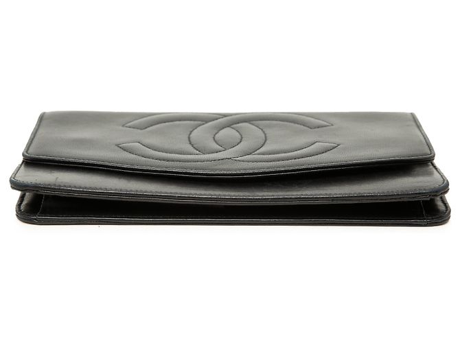 Cartera larga con solapa Chanel Black CC de piel de cordero acolchada Negro - vista 3