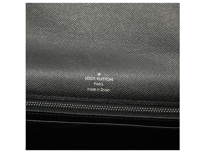 Louis Vuitton Black Taiga Selenga Negro - vista 5