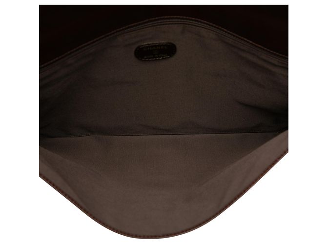 Clutch a Busta Chanel in Pelle di Vitello Liscia Marrone CC Marrone scuro - vista 4