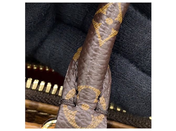 Louis Vuitton Brown Monogram Giant OnTheGo East West Marrone - vista 11