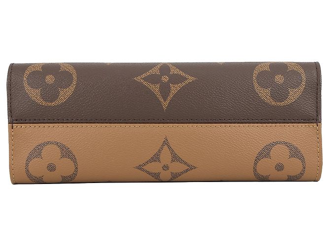 Louis Vuitton Brown Monogram Giant OnTheGo East West Marrone - vista 3