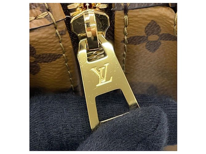 Louis Vuitton Brown Monogram Giant OnTheGo East West Marrone - vista 6