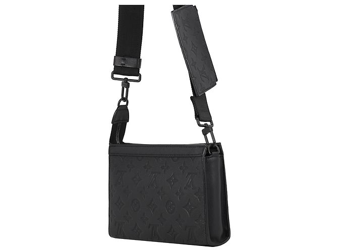 Portafoglio indossabile Louis Vuitton Black Monogram Shadow Gaston Nero - vista 2