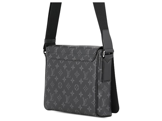Louis Vuitton Black Monogram Eclipse District PM Nero - vista 2