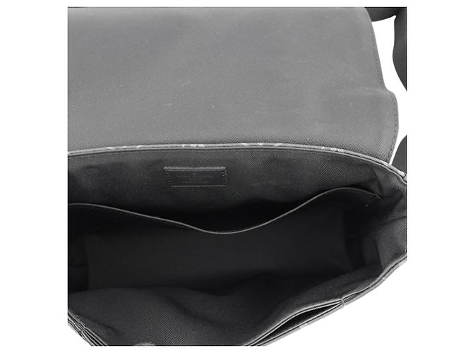 Louis Vuitton Black Monogram Eclipse District PM Nero - vista 4