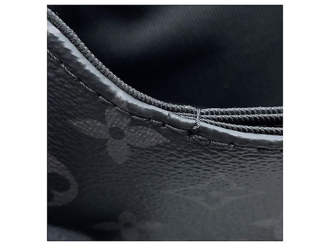 Louis Vuitton Black Monogram Eclipse District PM Nero - vista 7