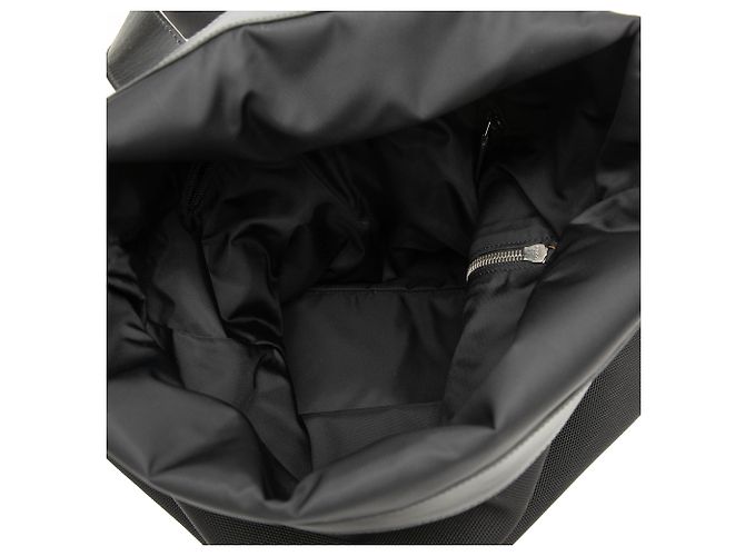 Zaino Gucci in canvas nero Techno Web con patta - vista 4