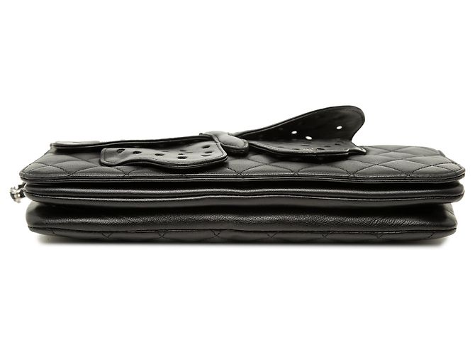Clutch Chanel Butterfly in pelle d'agnello matelassé nera con catena Nero - vista 3