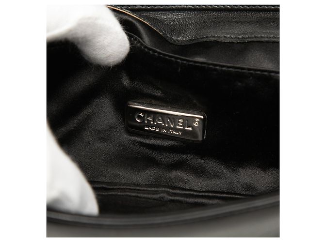 Clutch Chanel Butterfly in pelle d'agnello matelassé nera con catena Nero - vista 5