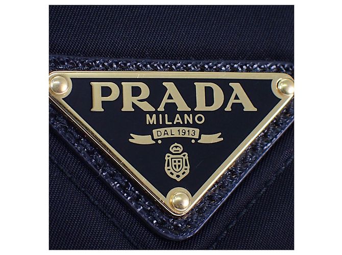 Tote Prada Re Edition 1995 Schultertasche aus schwarzem Re-Nylon mit Kette - Ansicht 9