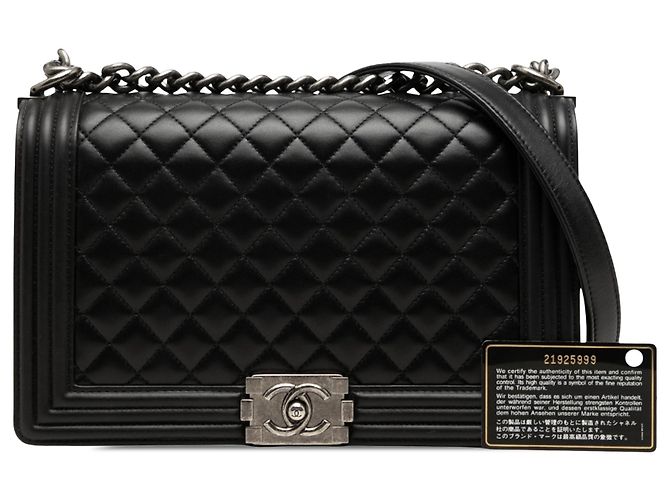 Le Boy Chanel Black Medium Quilted Lambskin Boy Flap Preto - vista 7